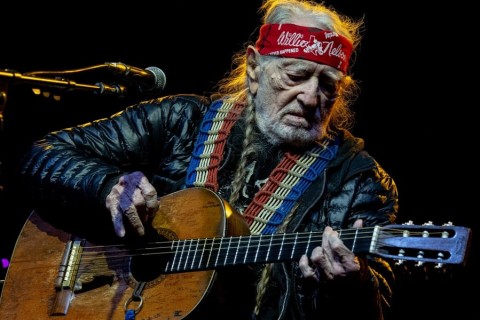 Willie Nelson anuncia o 156º Álbum da Carreira aos 92 anos e Reafirma Lugar entre os Gigantes da Música