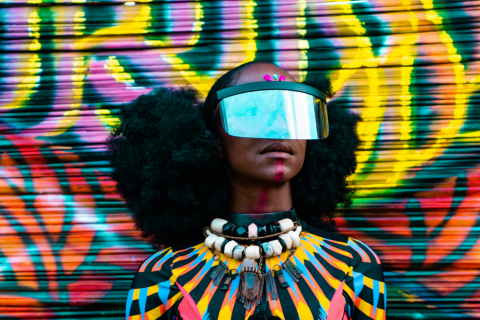 Negritude Fora da Curva: Por que ser Preta e Alternativa incomoda tanto?