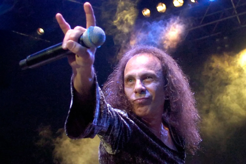 Há 16 anos o mundo perdia Ronnie James Dio