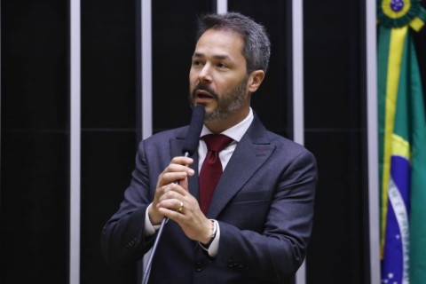 Projeto de Lei: Comissão Aprova Atualização de Normas Sobre Atendimento Educacional Especializado
